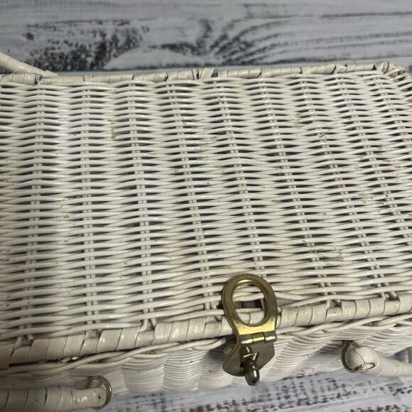 Vintage White Wicker Picnic Basket Purse w/ Handles Hong Kong 10.5"x6.5"x6" - Picture 6 of 16